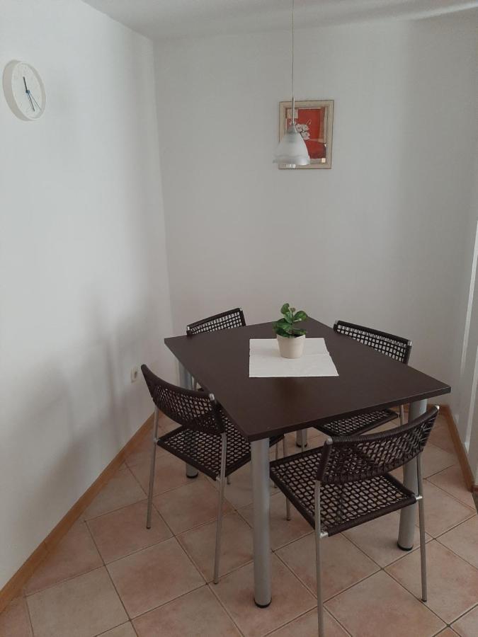 Old Town Cres Apartments المظهر الخارجي الصورة
