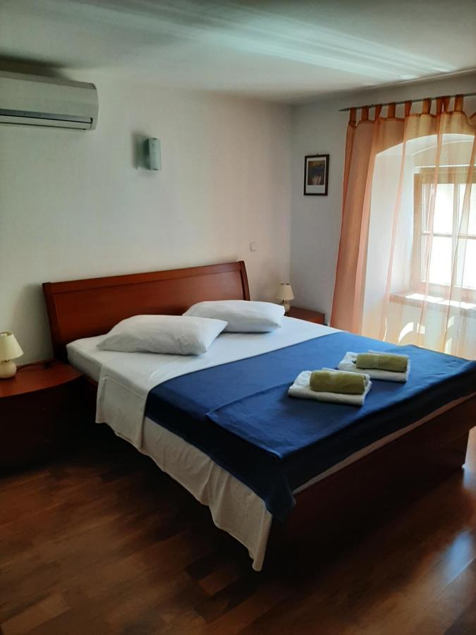Old Town Cres Apartments المظهر الخارجي الصورة