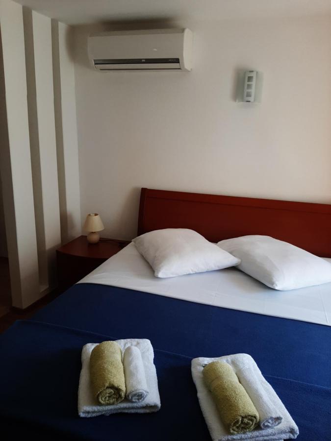 Old Town Cres Apartments المظهر الخارجي الصورة