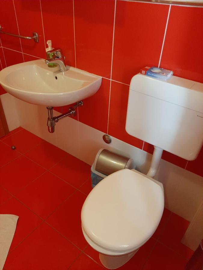 Old Town Cres Apartments المظهر الخارجي الصورة