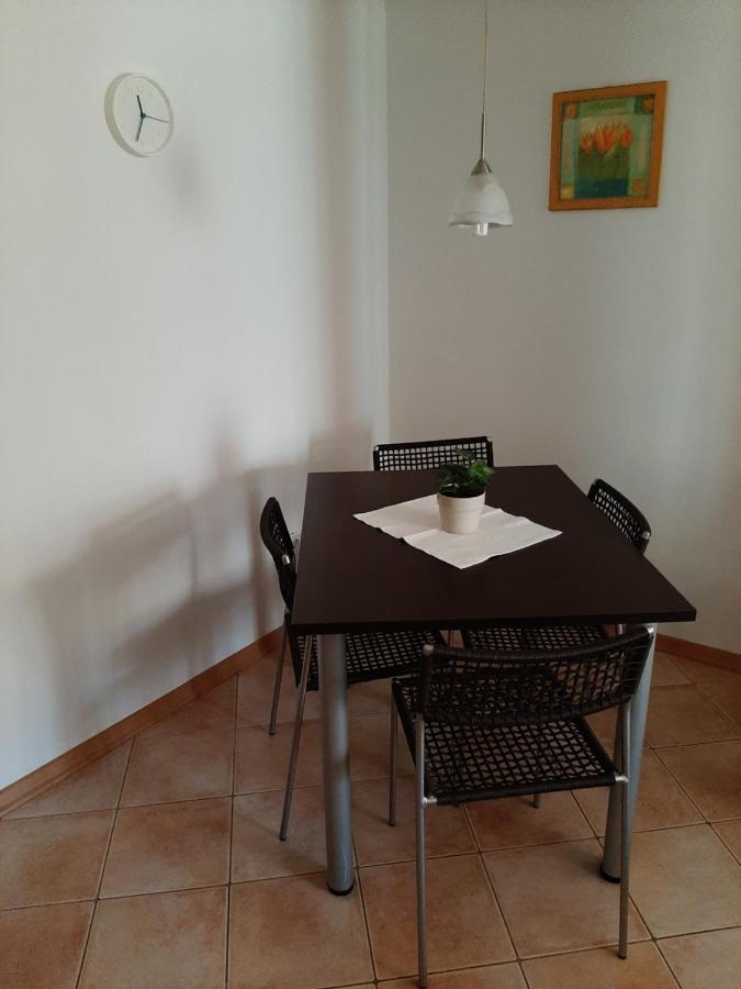 Old Town Cres Apartments المظهر الخارجي الصورة