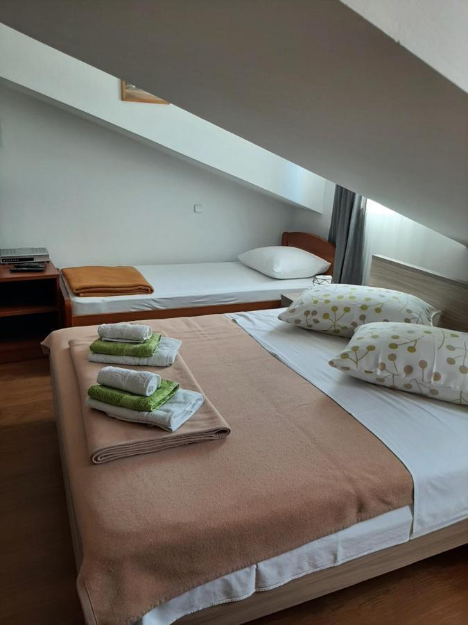 Old Town Cres Apartments المظهر الخارجي الصورة