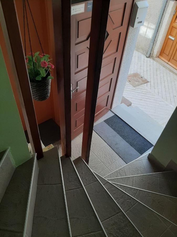 Old Town Cres Apartments المظهر الخارجي الصورة