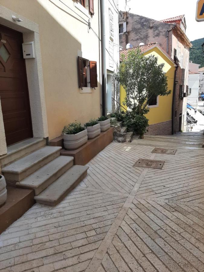 Old Town Cres Apartments المظهر الخارجي الصورة