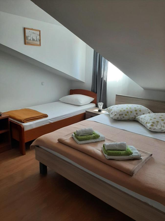 Old Town Cres Apartments المظهر الخارجي الصورة