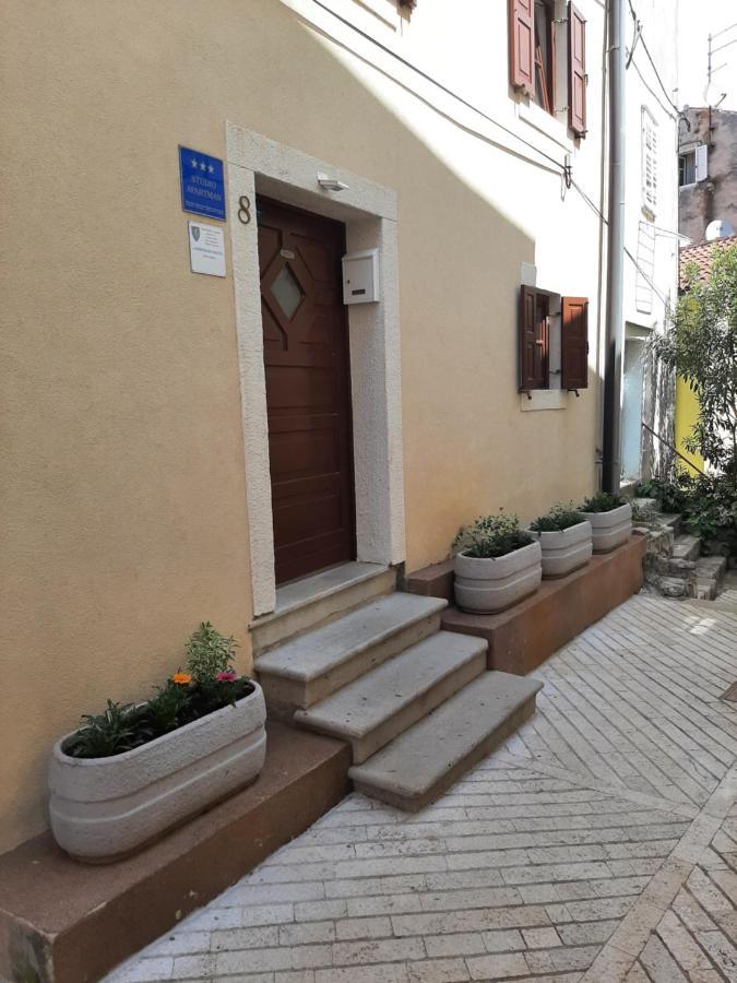 Old Town Cres Apartments المظهر الخارجي الصورة