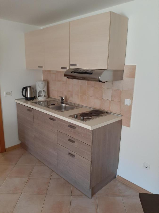 Old Town Cres Apartments المظهر الخارجي الصورة