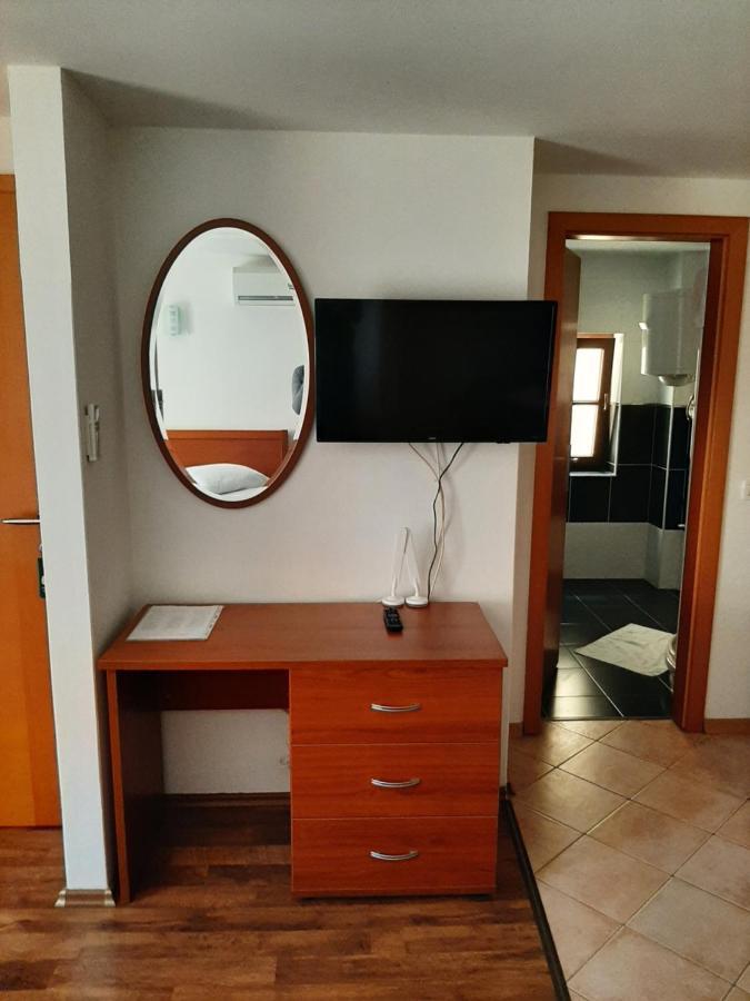 Old Town Cres Apartments المظهر الخارجي الصورة